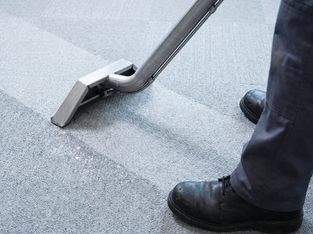 Carpet extraction wand cleaning gray commercial carpet